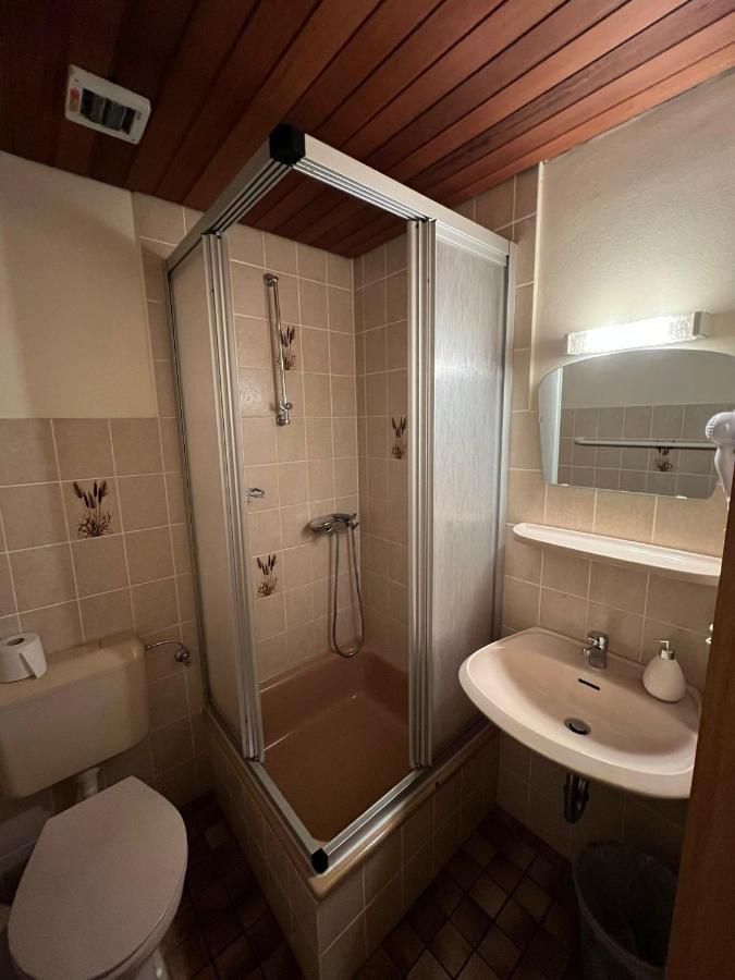 Restaurant Yamas Im Haus Waldesruh Hotell Nettetal Exteriör bild