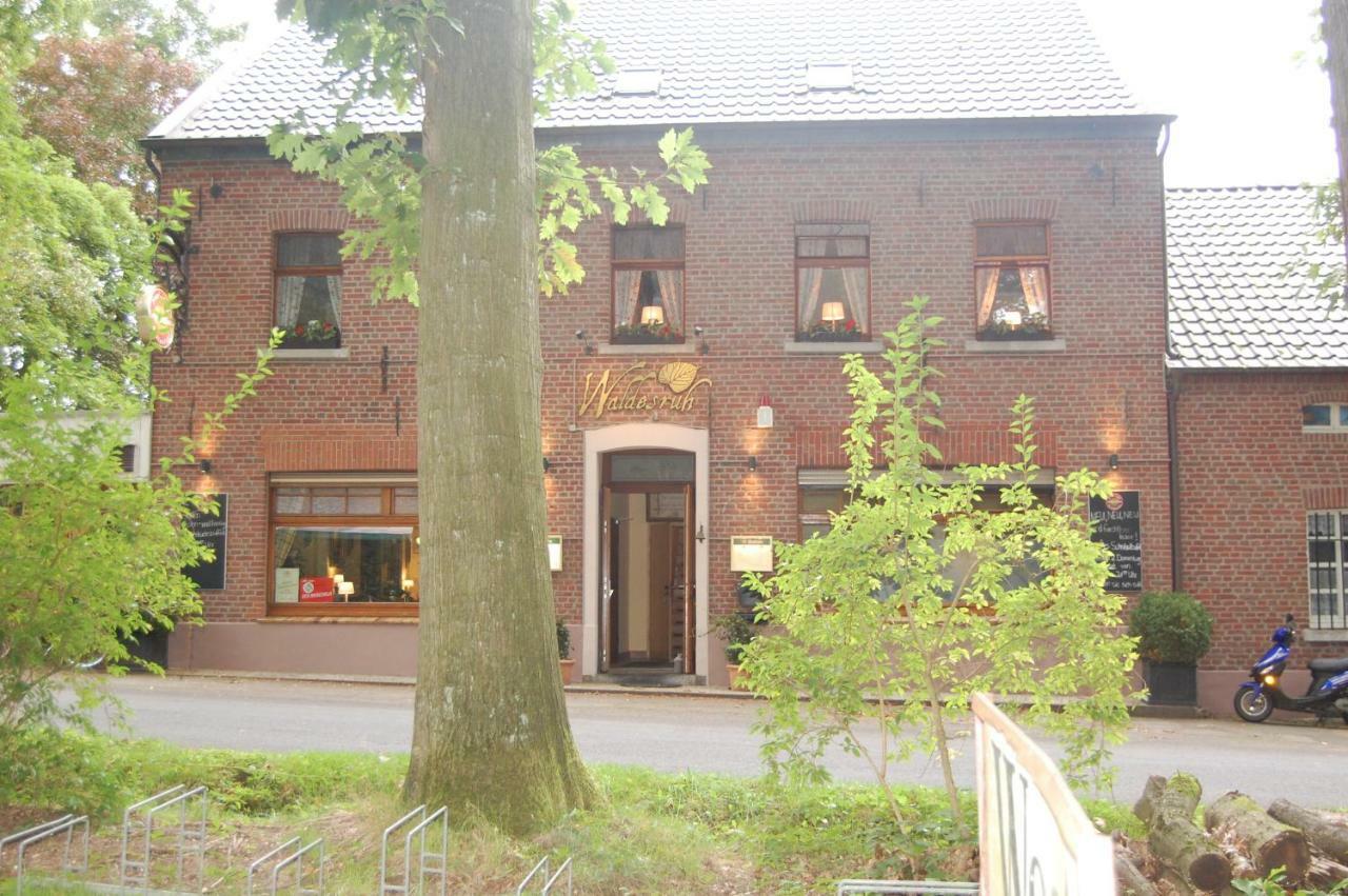 Restaurant Yamas Im Haus Waldesruh Hotell Nettetal Exteriör bild